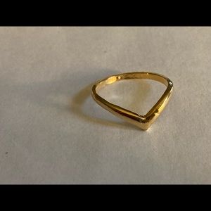 Gold color costume jewelry, V design, Ring